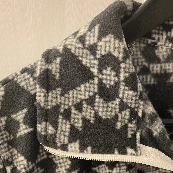 Columbia Black and White Geometric Women's Jacket - Picture 4 of 12